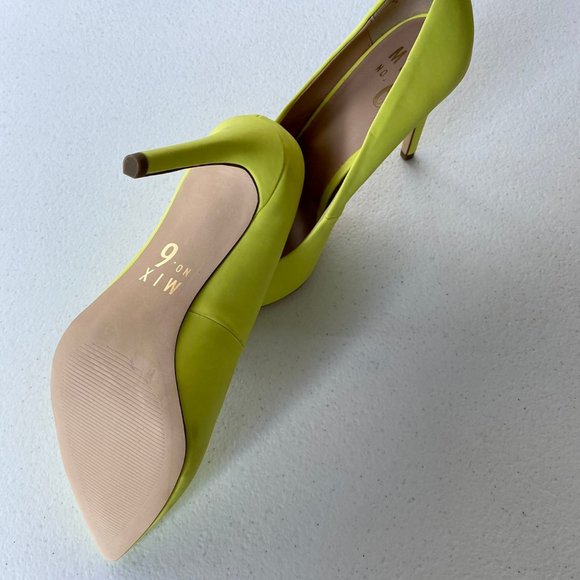 Brand New Bold & Unique Pumps – 4" Heels! - Picture 2 of 3